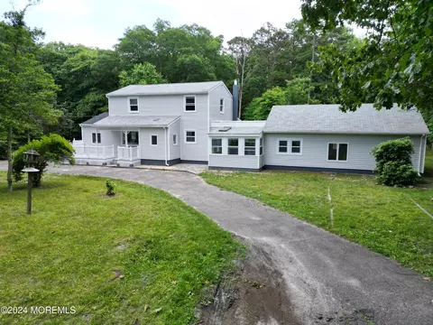 533 Oak Tree Ln, Jackson, NJ 08527