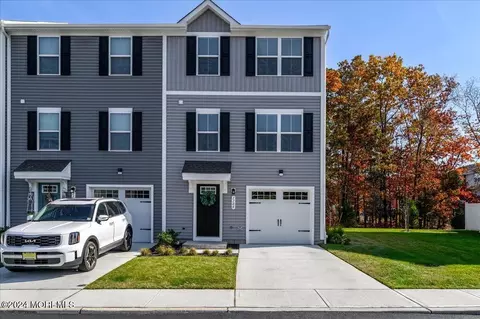 1106 Cyprus Ct, Forked River, NJ 08731