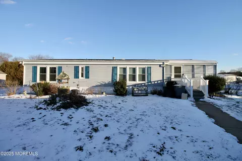449 Charles Pl, Freehold, NJ 07728