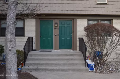 420 Cross Rd #B16, Matawan, NJ 07747