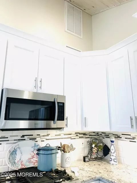 33 E Pompano Way, Lavallette, NJ 08735 photo 5