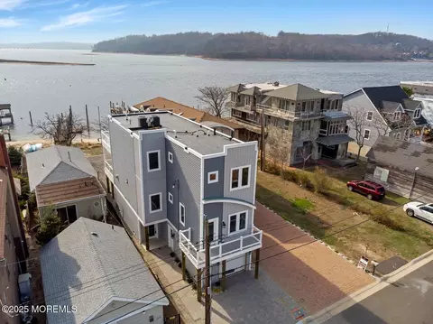 33 Normandie Pl, Sea Bright, NJ 07760