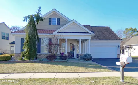 67 Heritage Point Blvd, Barnegat, NJ 08005