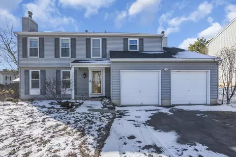 11 Compass Ln, Barnegat, NJ 08005