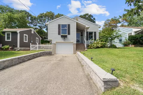 523 Hillside Ave, Point Pleasant, NJ 08742