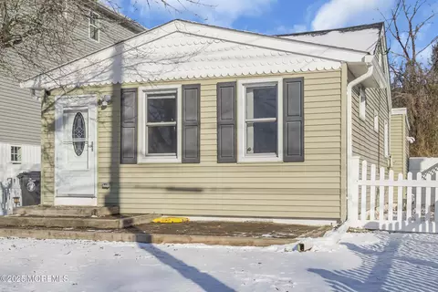 617 Mckinley Ave, Toms River, NJ 08753