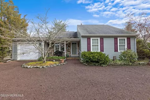 321 Timberlake Dr, Manahawkin, NJ 08050