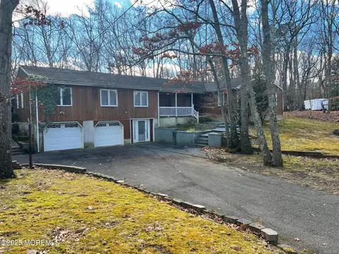 835 Green Valley Rd, Jackson, NJ 08527