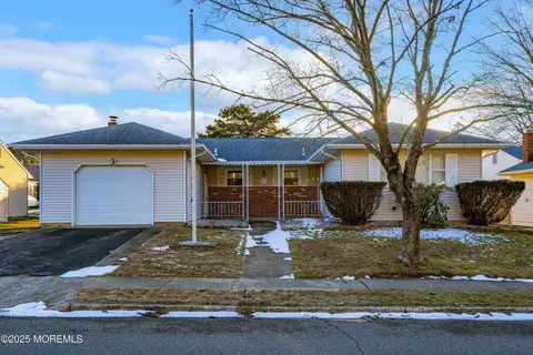 103 Orlando Blvd, Toms River, NJ 08757