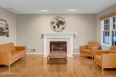 Living - 211 Dwight Pl, Brick, NJ 08724 photo 4 of 4