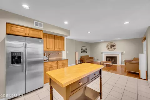Kitchen - 211 Dwight Pl, Brick, NJ 08724 photo 9 of 9
