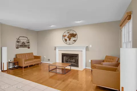 Living - 211 Dwight Pl, Brick, NJ 08724 photo 1 of 4