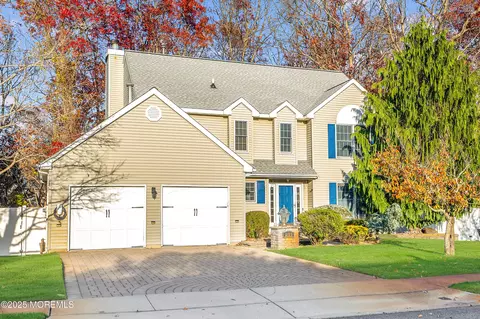 211 Dwight Pl, Brick, NJ 08724