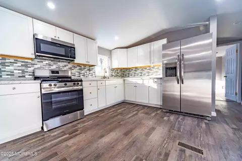 49 Alfred Dr, Browns Mills, NJ 08015