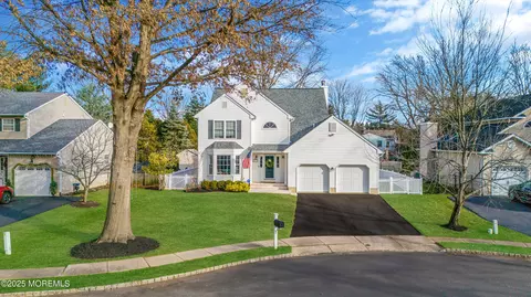 107 Meadow Dr, Shrewsbury, NJ 07702
