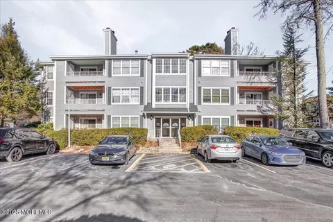 2011 Tanglewood Ct #2011, Helmetta, NJ 08828