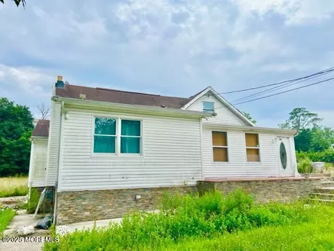 426 Ralph St, Franklin Twp, NJ 08873