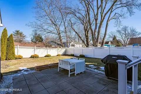 75 Ravine Dr, Matawan, NJ 07747 photo 20
