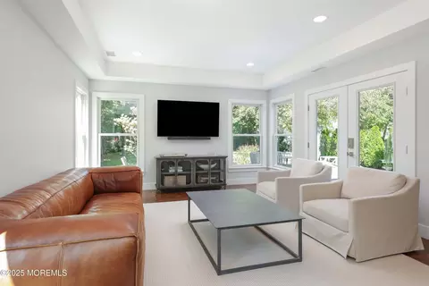 42 Ridge Rd, Rumson, NJ 07760 photo 9
