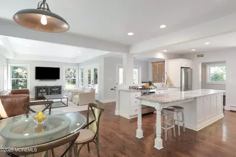 42 Ridge Rd, Rumson, NJ 07760 photo 3