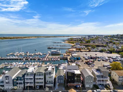 11 Seadrift Ave, Highlands, NJ 07732