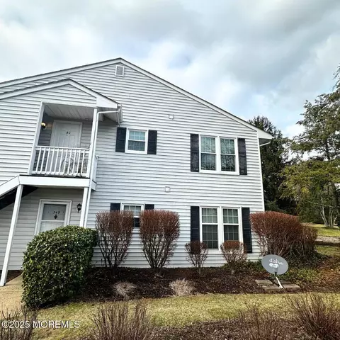349 Burdock Ct, Three Bridges, NJ 08887