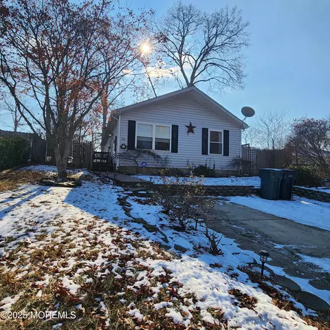 106 Kadlubeck Way, Little Egg Harbor, NJ 08087
