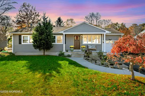 970 Stamler Dr, Toms River, NJ 08753