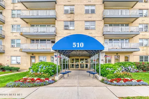 510 Deal Lake Dr #10G, Asbury Park, NJ 07712