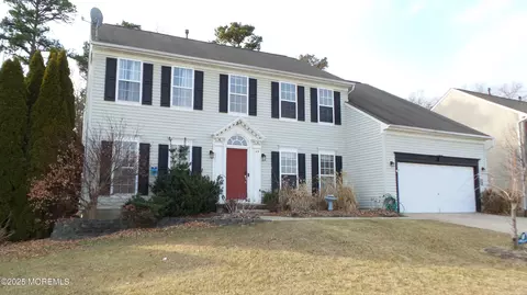 48 Timberline Rd, Bayville, NJ 08721