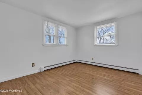 Bedroom - 242 Juniper Ln, Forked River, NJ 08731 photo 4 of 5
