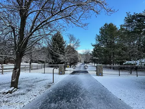 77 Yellow Meetinghouse Rd, Cream Ridge, NJ 08514