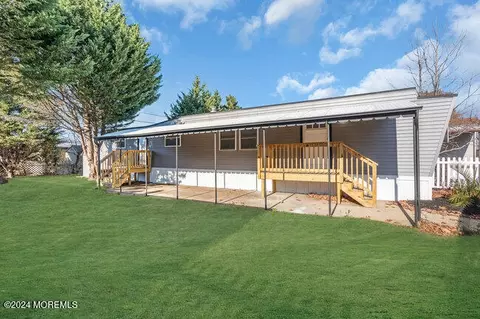 87 Locust Grove Grv, Hazlet, NJ 07730