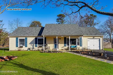 965 Vaughn Ave, Toms River, NJ 08753