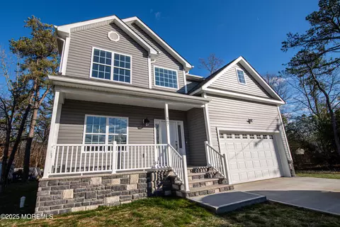 367 Eastern Blvd, Bayville, NJ 08721