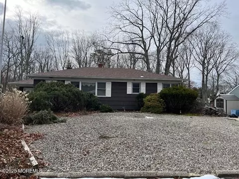 519 Monmouth Ave, Pine Beach, NJ 08741