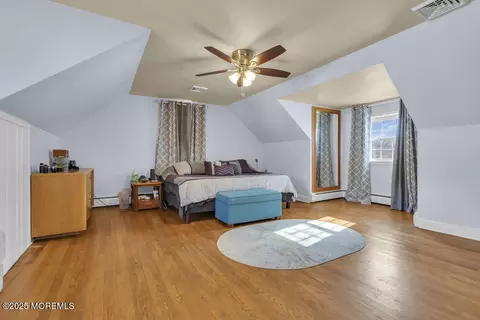 Bedroom - 533 E Dickinson Ave, Galloway, NJ 08205 photo 4 of 5