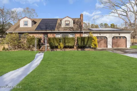 533 E Dickinson Ave, Galloway, NJ 08205