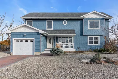 597 Vision Ave, Toms River, NJ 08753