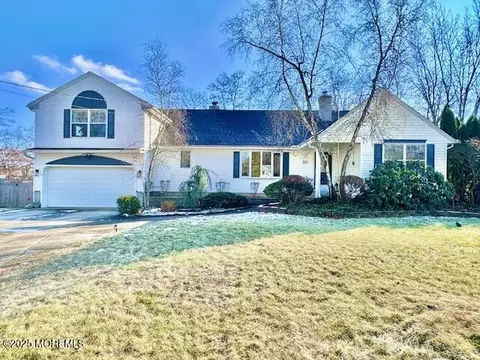 311 Old Stage Rd, Spotswood, NJ 08884