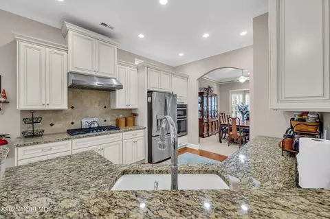 Kitchen - 9 Dunberry Dr, Forked River, NJ 08731 photo 1 of 6