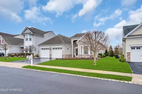 Exterior - 9 Dunberry Dr, Forked River, NJ 08731 photo 4 of 8