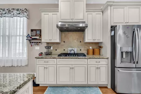 Kitchen - 9 Dunberry Dr, Forked River, NJ 08731 photo 2 of 6