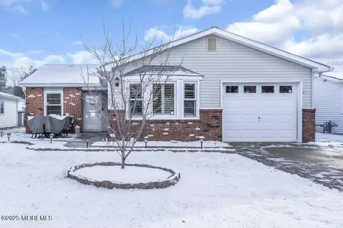 70 Yorkwood Dr, Brick, NJ 08723