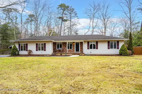 117 Riverside Dr, Bayville, NJ 08721