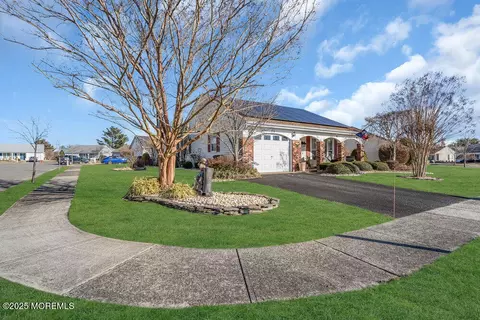 74 Dorset Rd, Manchester, NJ 08759
