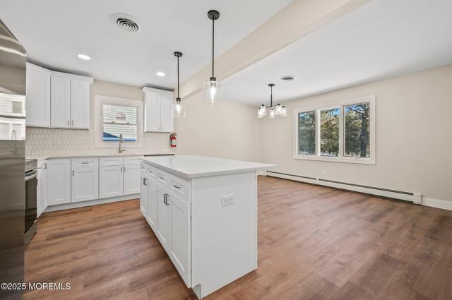 16 Rutland Dr, Toms River, NJ 08757