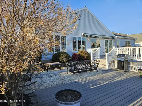 837 Forepeak Dr, Forked River, NJ 08731 photo 2