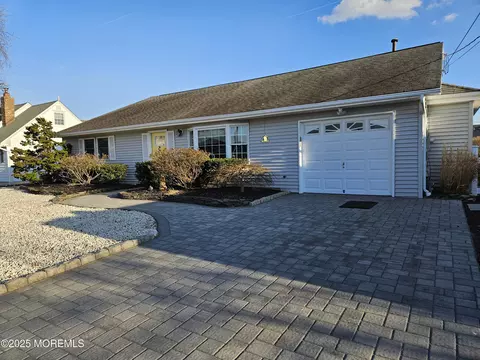 837 Forepeak Dr, Forked River, NJ 08731 photo 3