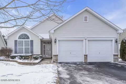 152 Enclave Blvd, Lakewood, NJ 08701